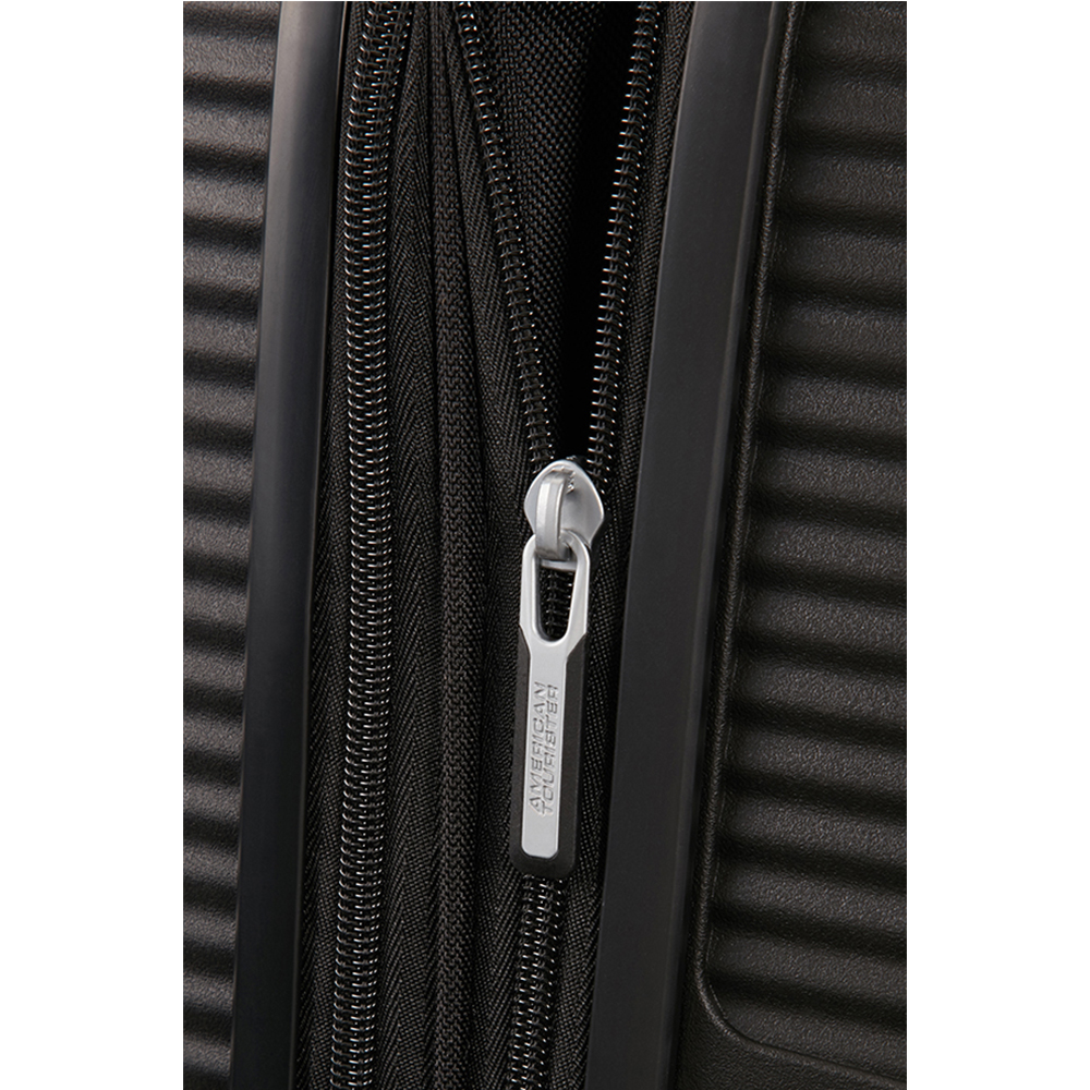 Medium Case 67/24 Soundbox Spinner-BASS/BLACK-UN