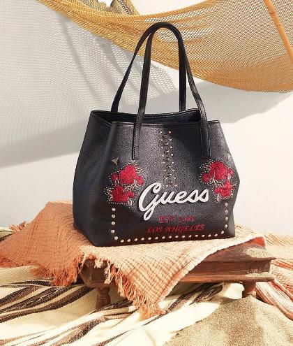 Per donne moderne, dinamiche e sempre alla moda: ecco i nuovi arrivi Guess