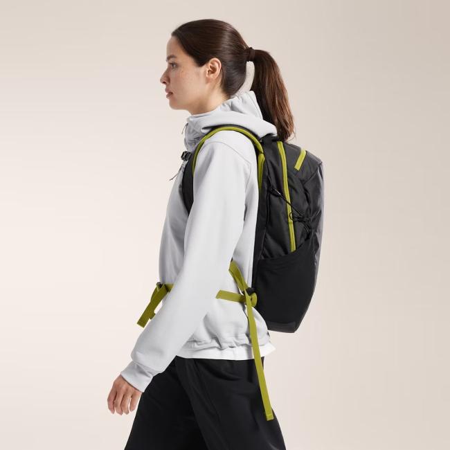 Arc'Teryx Zaino Mantis 16 Black Olive Moss - 6